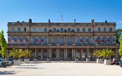 Nancy city highlights walking tour with a local guide