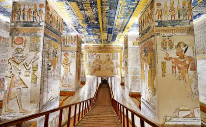 Guided tour to Valley of the Kings with felucca cruise from Luxor