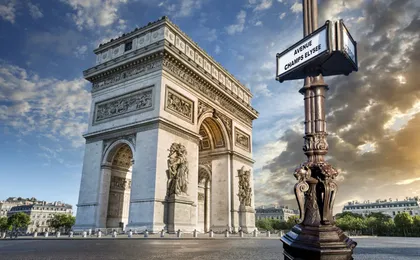 Entrance tickets to the Arc de Triomphe's rooftop