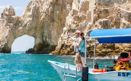 Cabo San Lucas Glass-Bottom boat cruise without transfer