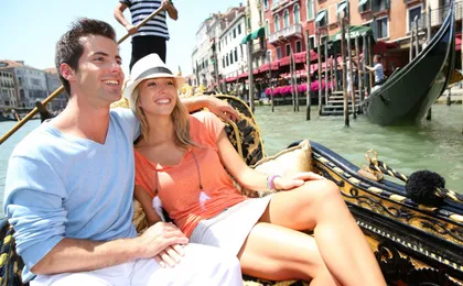 Morning walking tour of Venice with St. Mark's Basilica and gondola ride