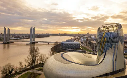 Ticket to La Cité du Vin with Wine Tasting