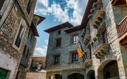 Day trip to three towns in Ordesa National Park from Zaragoza