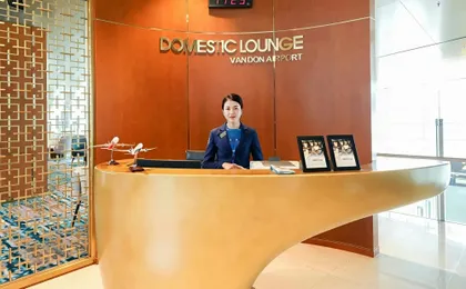 Access to the Van Don International Airport business lounge