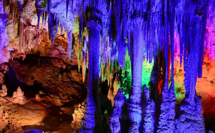Day trip to Belogradchik Rocks and Venetsa Cave from Sofia