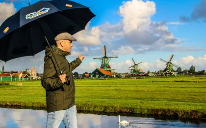 Tour to Zaanse Schans, Edam, Volendam and Marken
