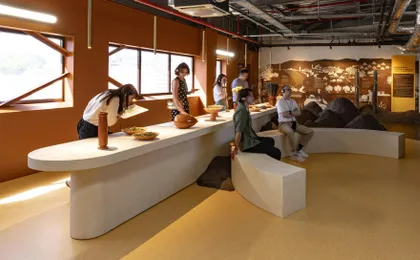 Guided tour of the factory and boutique at L'OCCITANE en Provence