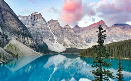 Moraine Lake Sunrise and Lake Louise from Canmore-Banff