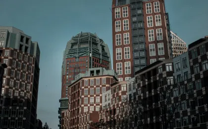 Self guided tour with interactive city game of The Hague