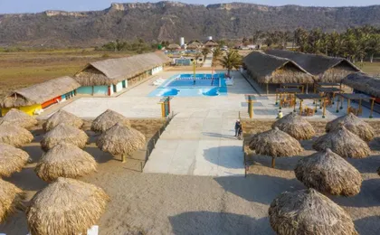 Totumo Volcano and lunch at a VIP hotel from Cartagena