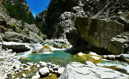 Easy way Samaria Gorge tour from Rethymno