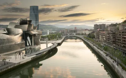 Visit to the Guggenheim Museum in Bilbao in Spanish
