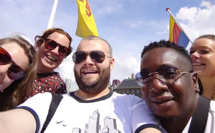 Self-guided interactive pub trail in Delft with online app