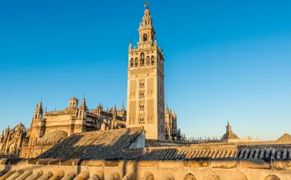 Seville Cathedral, Giralda and Alcázar skip-the-line tickets and guided tour