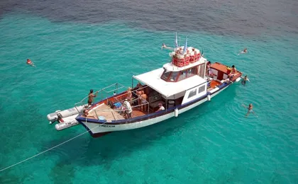 Mini-Cruise of the Coral Riviera