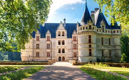 Loire Valley Day from Amboise with Tour of Azay le Rideau, Villandry