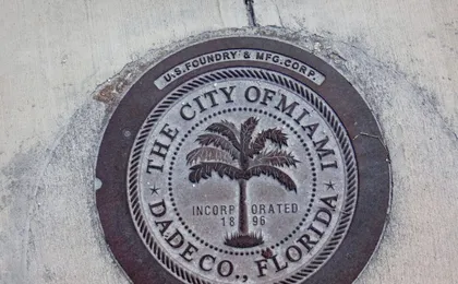 Miami besides South Beach walking tour of history & architecture