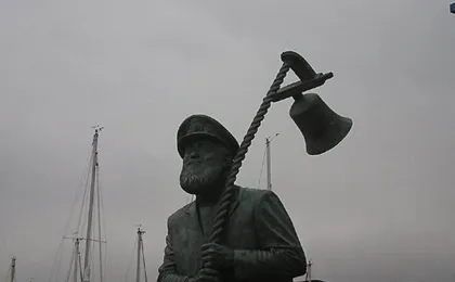 Discover Dylan Thomas’ Swansea on a self-guided audio tour
