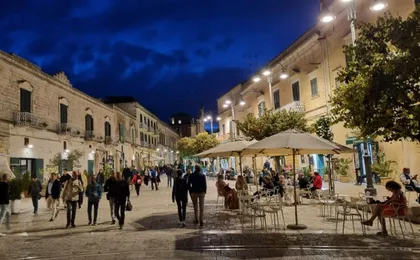 Matera sightseeing tour by open-top bus