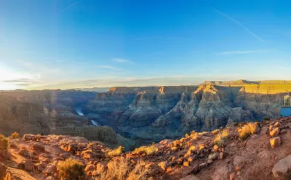 Grand celebration helicopter tour of Grand Canyon with picnic