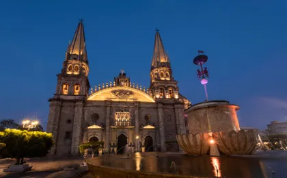Discover Beautiful Guadalajara at Night: A City Tour – Half Day