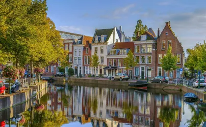 Leiden walking tour with a local