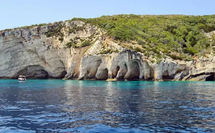 Boat Tour to the Shipwreck of Zakynthos with optional transfers