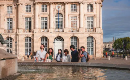 Walking English and French tour of Bordeaux