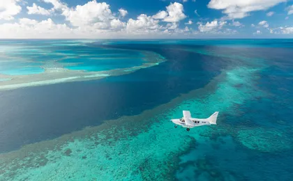1 hour scenic flight, Whitehaven Beach, Hill Inlet, GBR and Heart Reef