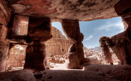 Private transfer from Aqaba to Petra