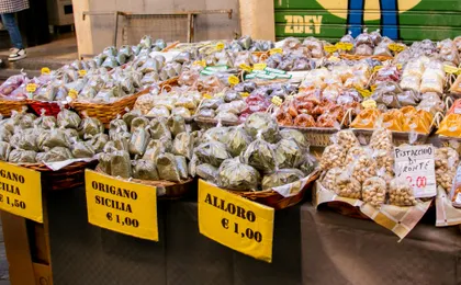 Street food tour of Catania