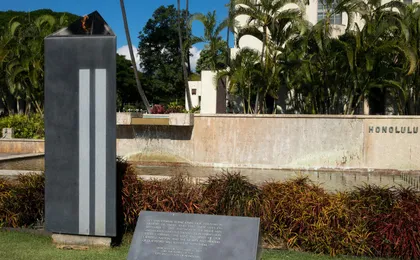 Self-guided walking audio tour in Honolulu