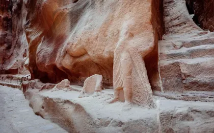 Private transfer from Aqaba to Petra