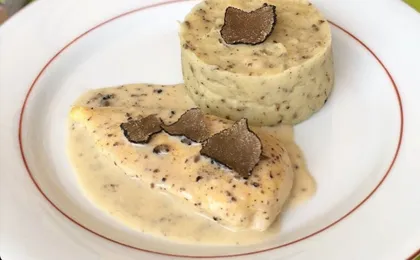 Burgundy truffle hunting demonstration and truffle lunch