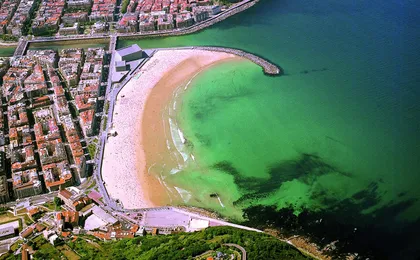 Biarritz, Saint Jean de Luz and San Sebastian day trip from Bilbao