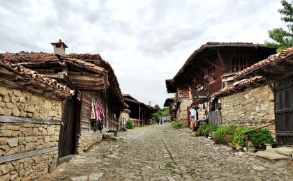 Ultimate self-guided Zheravna walking tour