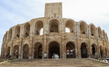Arles private walking tour