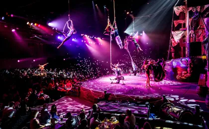 Pirates adventure dinner show in Majorca with transfer