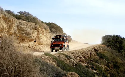 Cape Rodon 4x4 Tour with Wine Tasting and Cold War Bunker