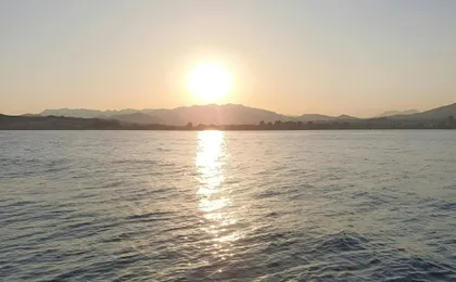 Sunset boat tour with complimentary drink in Fuengirola