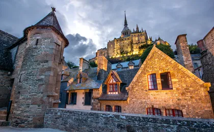Full-day excursion to Mont Saint-Michel from Bayeux