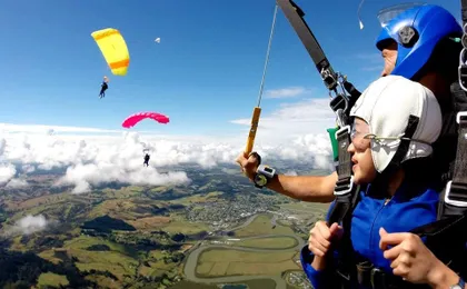 13,000ft skydiving experience in Auckland