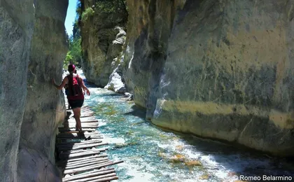 Easy way Samaria Gorge tour from Rethymno