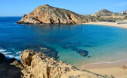 Chileno Bay and Santa Maria Cove snorkeling tour in Los Cabos