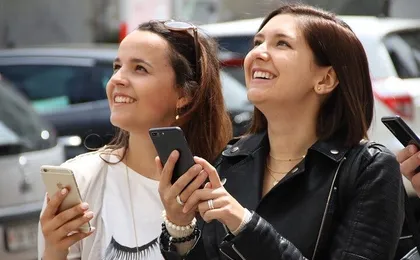 Bern exploration walking tour with smartphone game