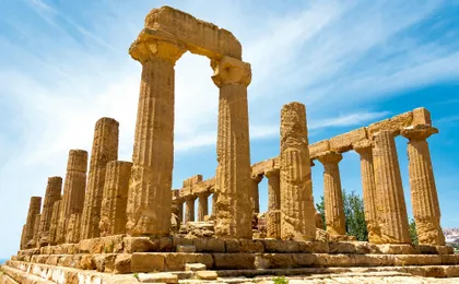 Private tour of the Valley of the Temples and Kolymbethra in Sicily
