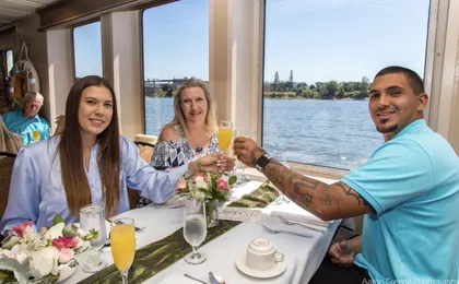 Champagne brunch cruise on Willamette river