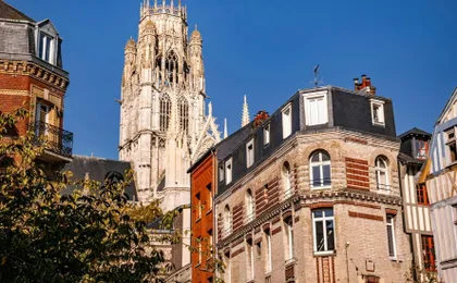 Rouen city highlights walking tour with a local guide