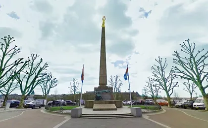 Luxembourg romantic exploration game and tour
