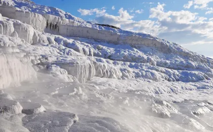 Exploring Pamukkale and Hierapolis ruins group tour from Denizli